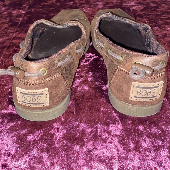 Woman’s BOB’s - Picture 3 of 7